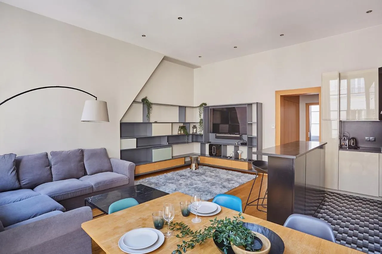 Apartment Ile Saint Louis By Studio Prestige Paris